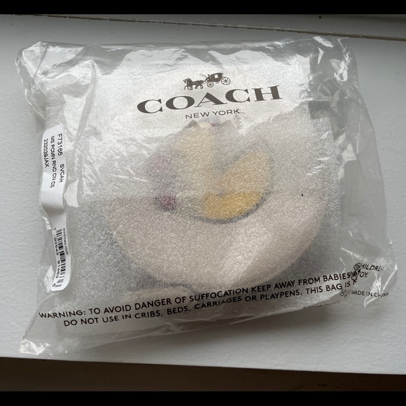 NWOT Coach x Ms Pacman Round Coin Purse/Case - Picture 4 of 4